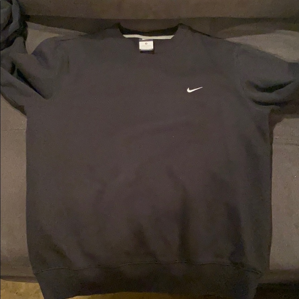 Black Nike M Crewneck (never worn)